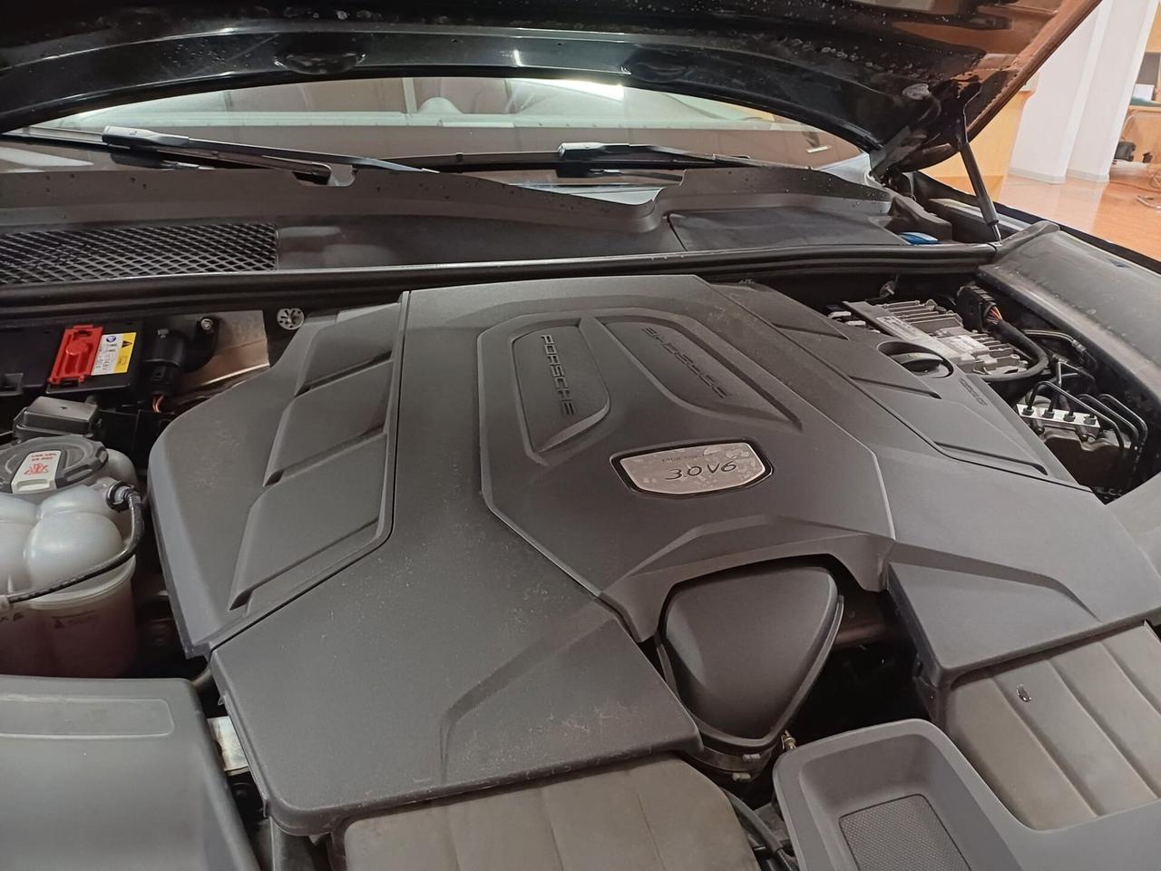 Porsche Cayenne 3.0 V6 Platinum Edition