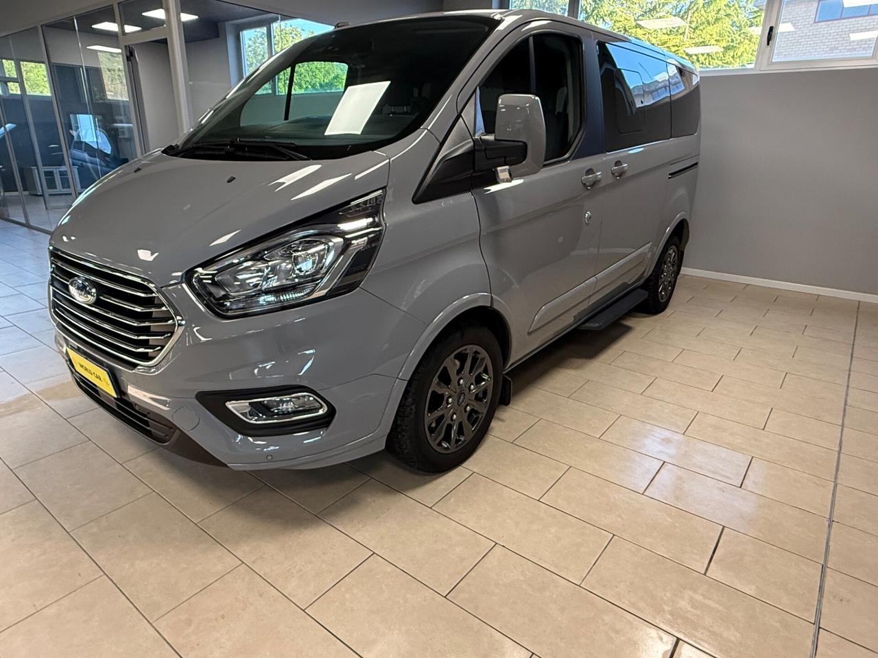 Ford Tourneo Custom 9 posti 150CV MHEV PC Titanium