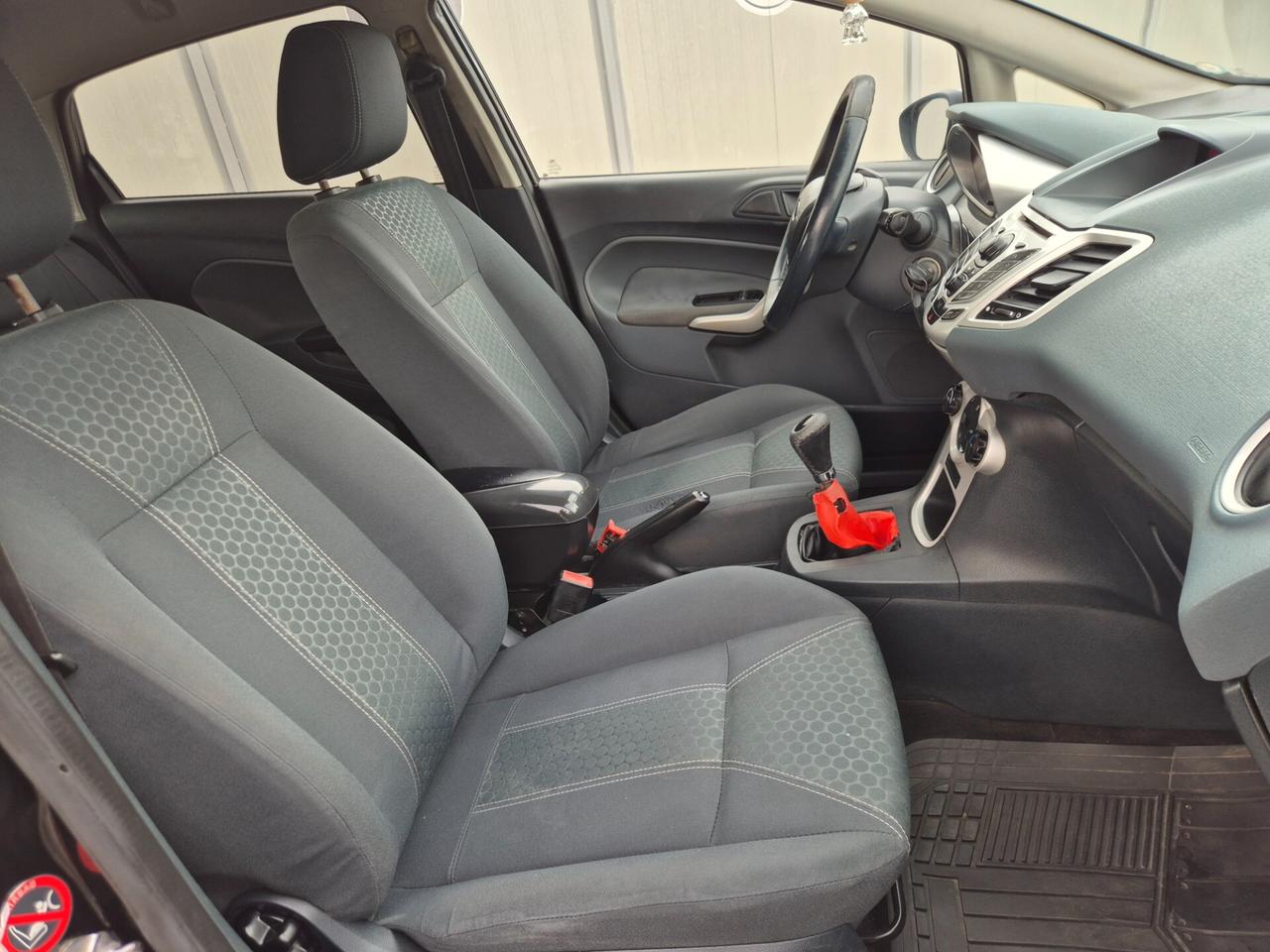 Ford FIESTA 1.4 TDCi 5p. Titanium RESTAYLING NUOVA