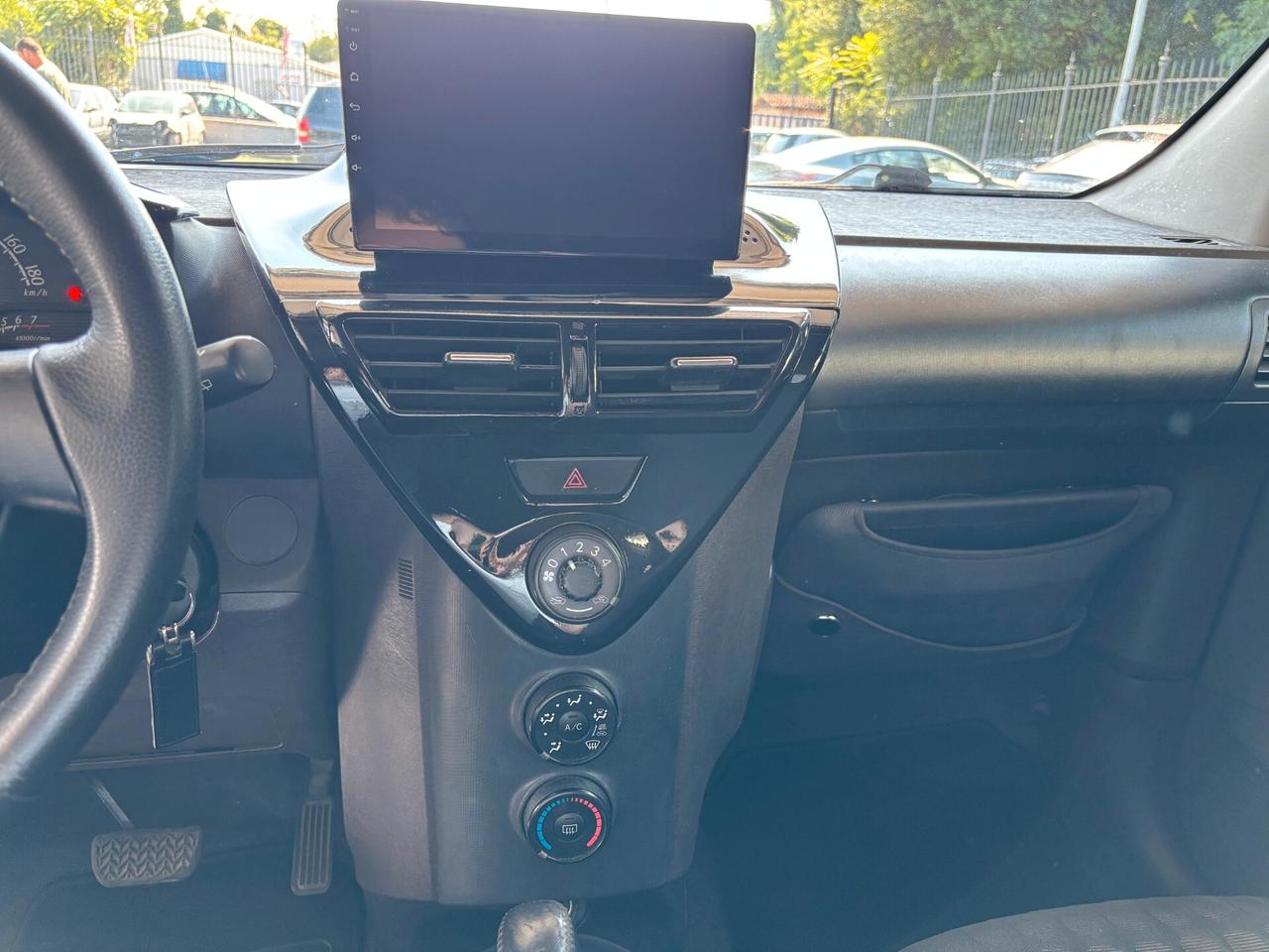 Toyota iQ 1.0 Multidrive