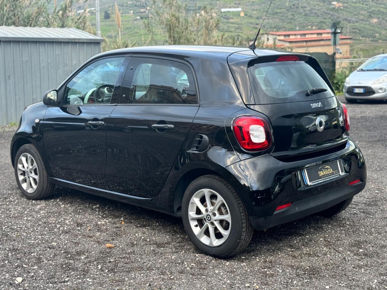 Smart ForFour 70 1.0 Youngster