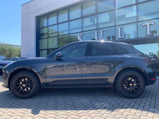 PORSCHE Macan 2.0