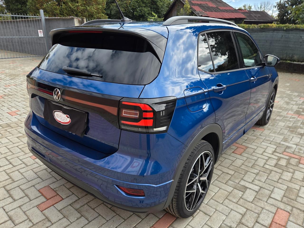 Volkswagen T-Cross 1.0 TSI 110 CV Sport R-Line