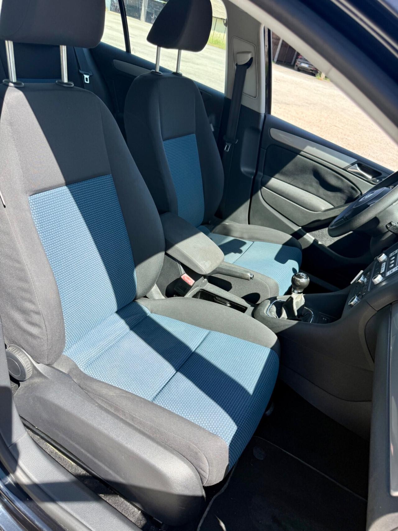 VW Golf SPORT 1.6 Tdi BLUEMOTION neopatentati