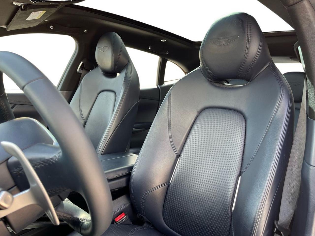 ASTON MARTIN DBX 4.0 auto