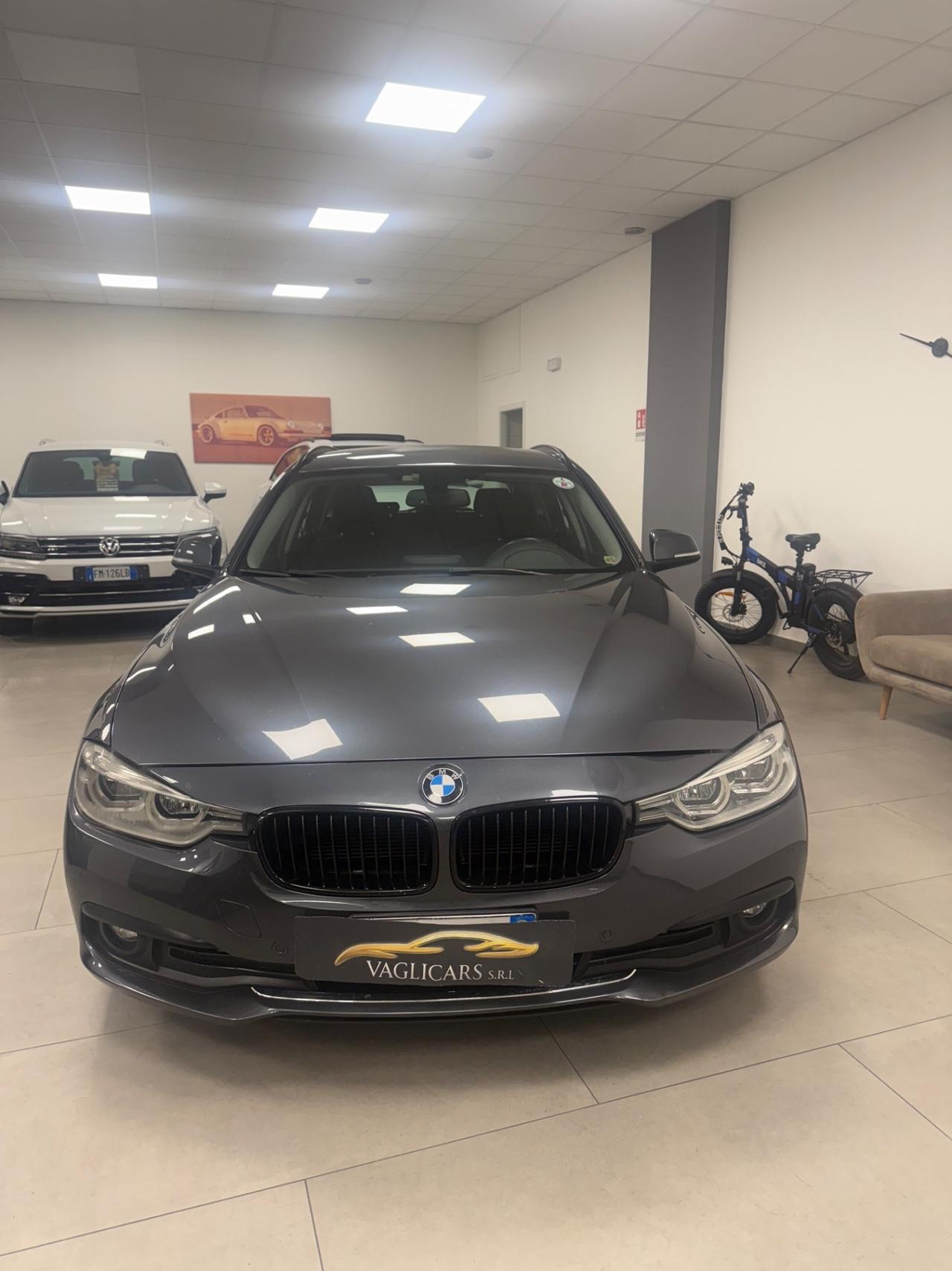 Bmw 318 318d Touring Business Advantage aut.