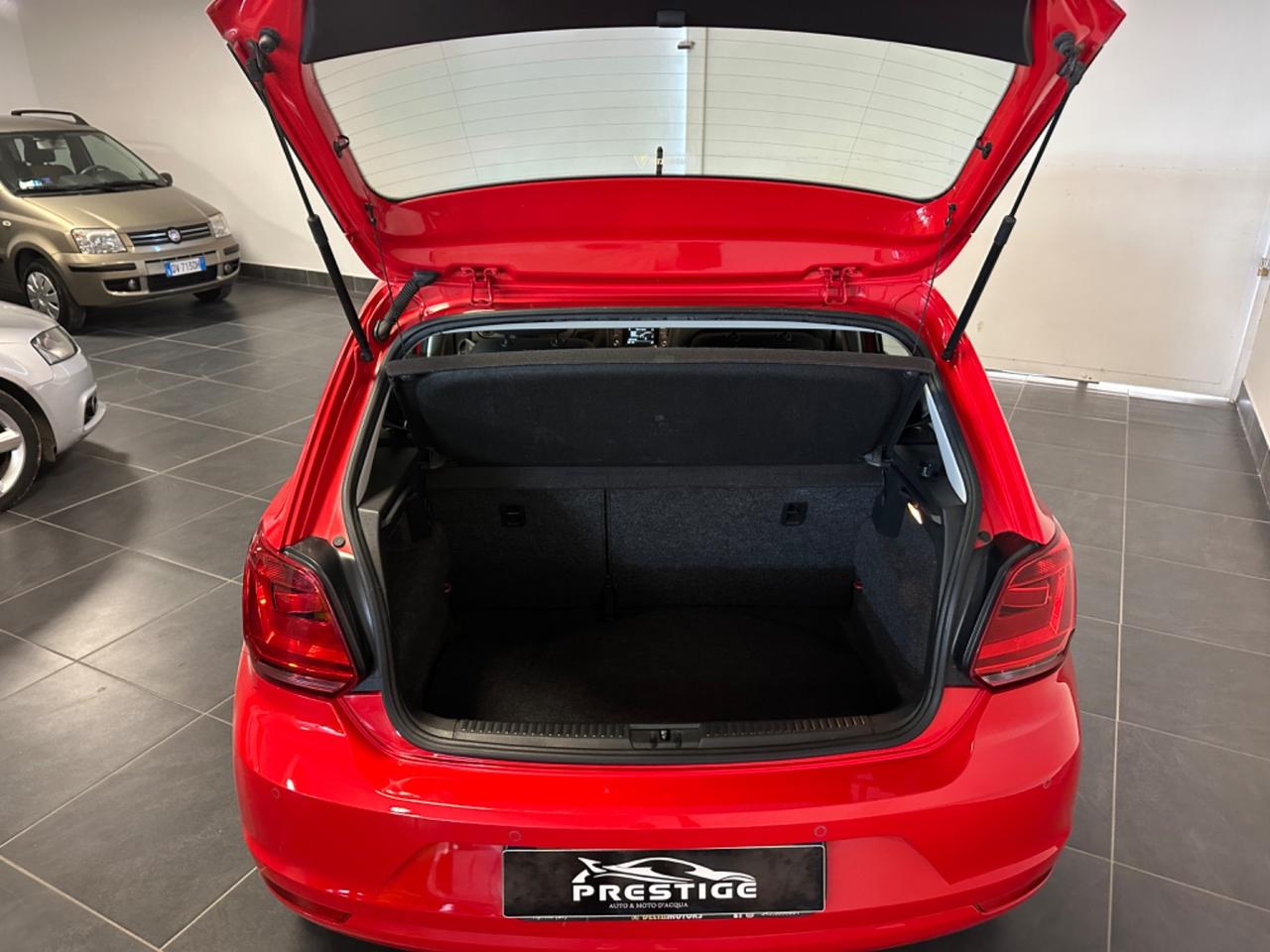 VOLKSWAGEN POLO 1.0 NEOPATENTATI 75CV GARANZIA UNIPRO