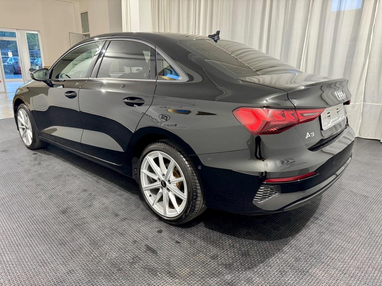 Audi A3 Sedan 35 TFSI Business Advanced