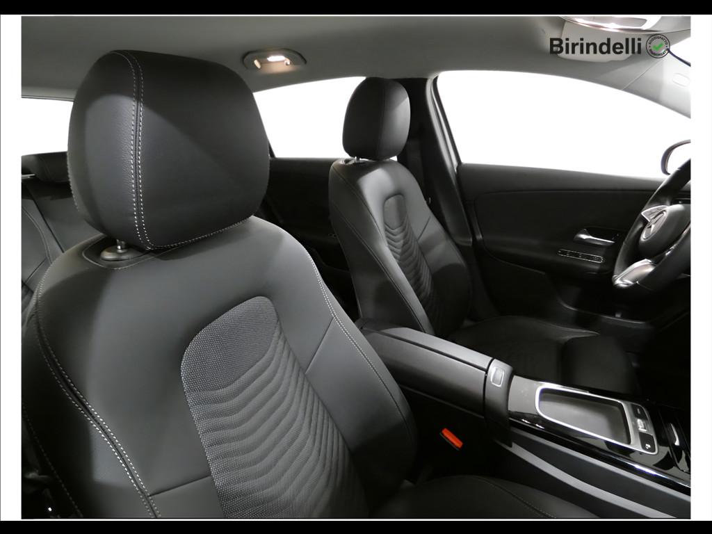 Mercedes-Benz Classe A (W177) - A 180 d Automatic Progressive Advanced
