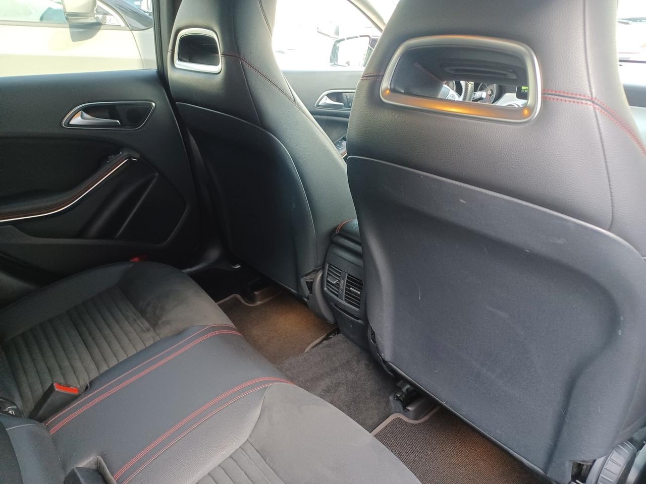 Mercedes-benz CLA 220 d AMG UNICO PROPRIETARIO