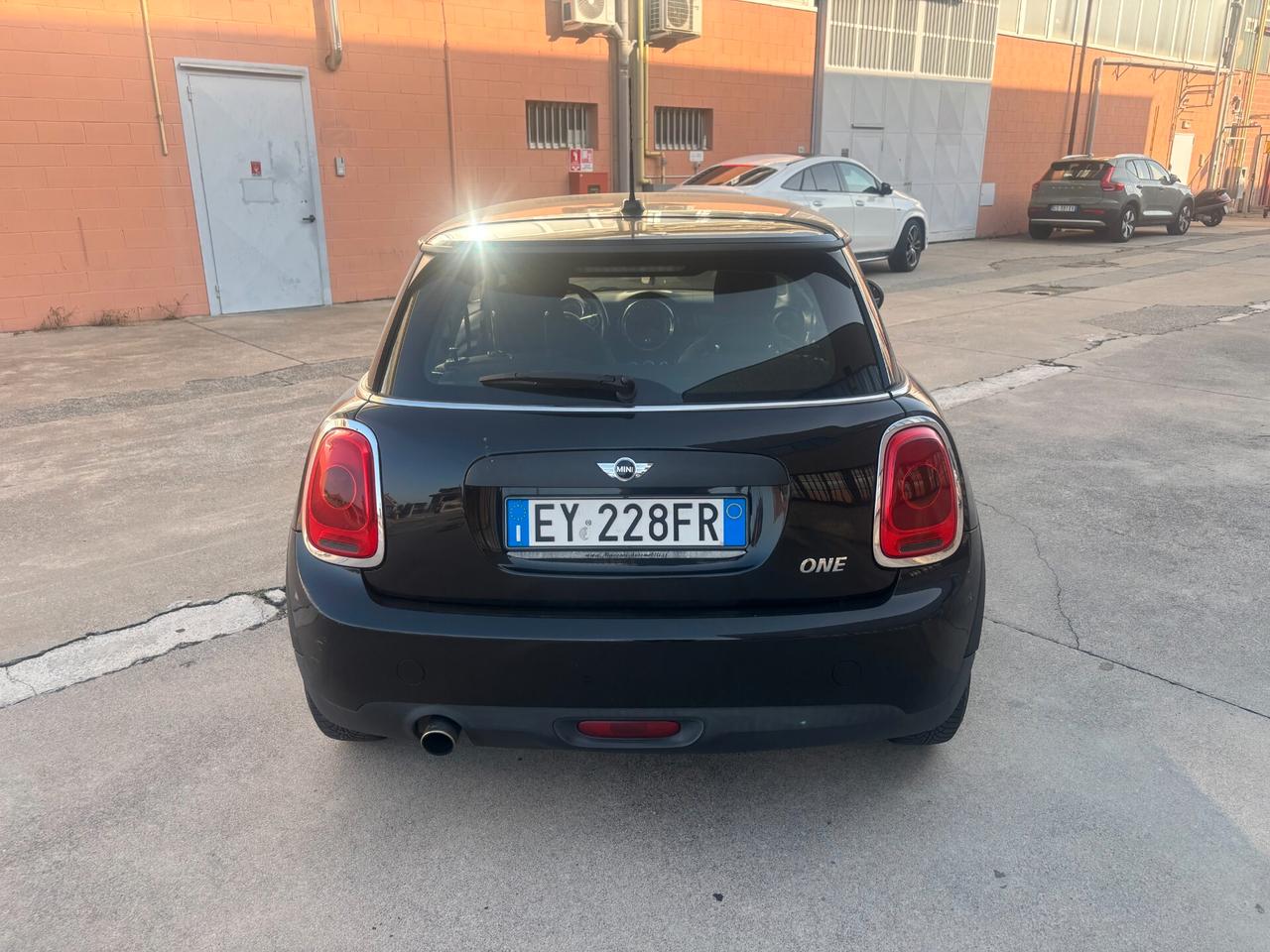 Mini 1.2 One D Business