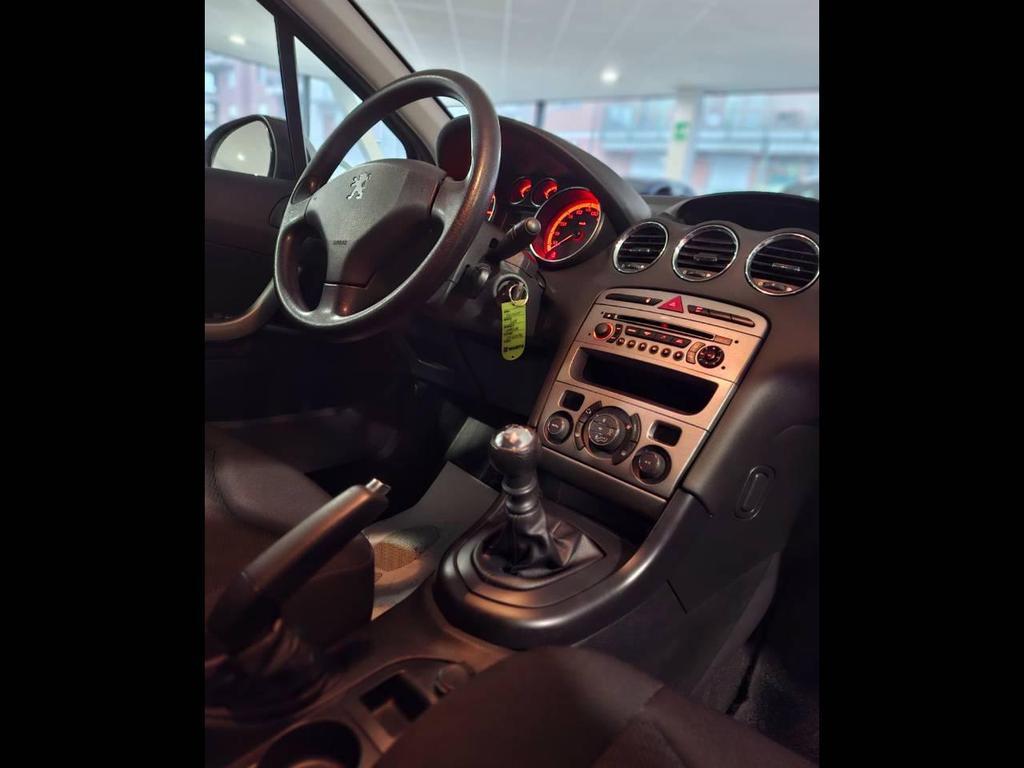 Peugeot 308 Station Wagon 1.6 Premium