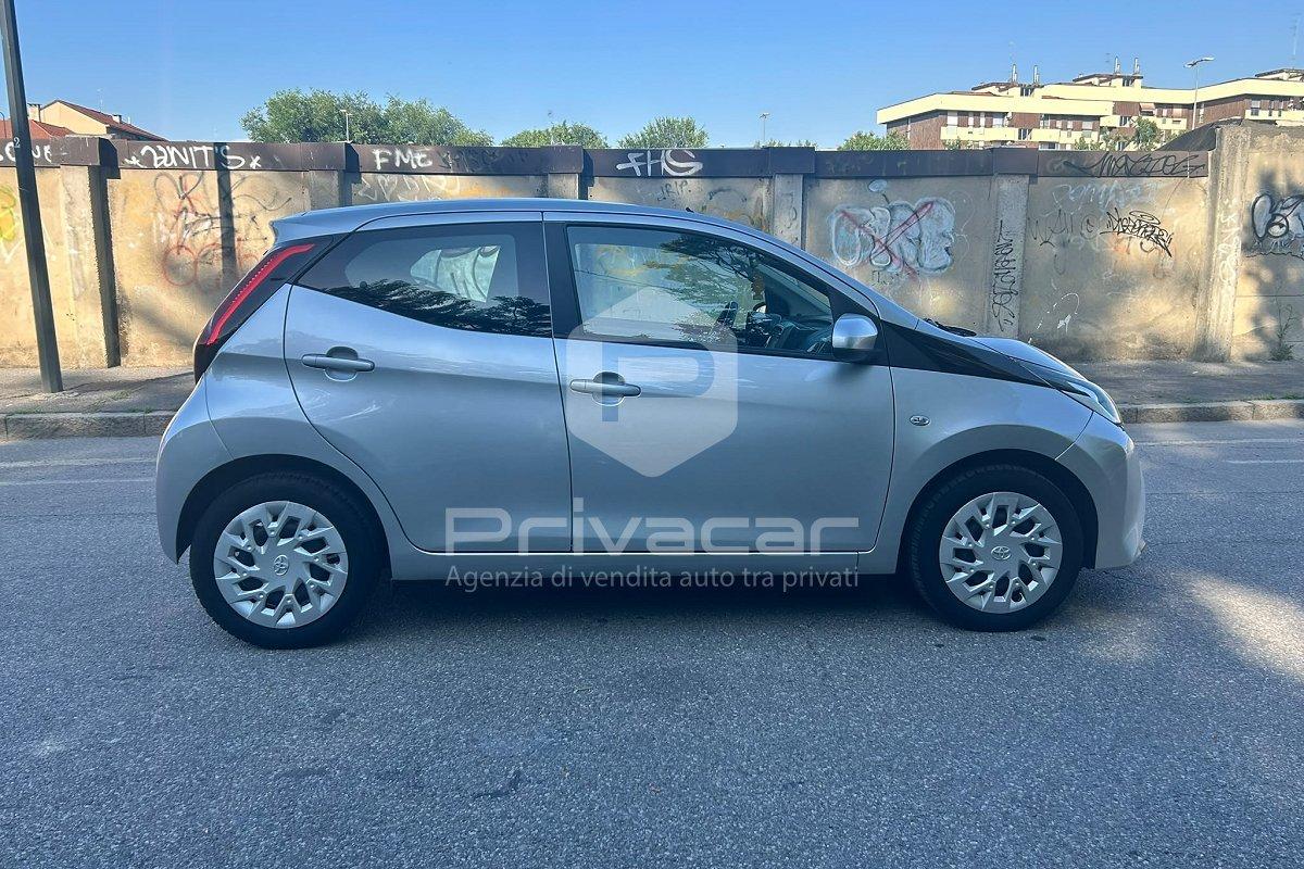 TOYOTA Aygo Connect 1.0 VVT-i 72 CV 5 porte x-cool