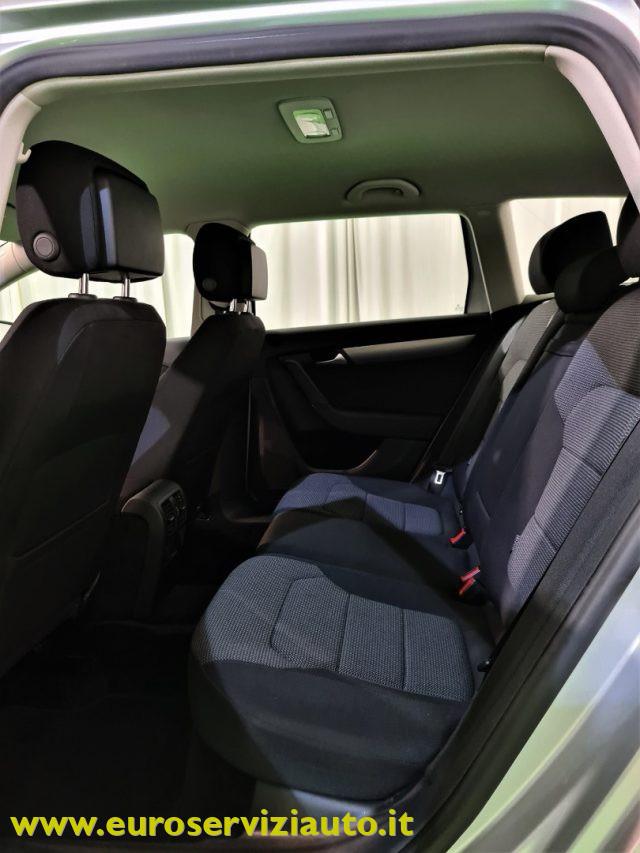 VOLKSWAGEN Passat VARIANT. 1.6 TDI DSG Comfortline