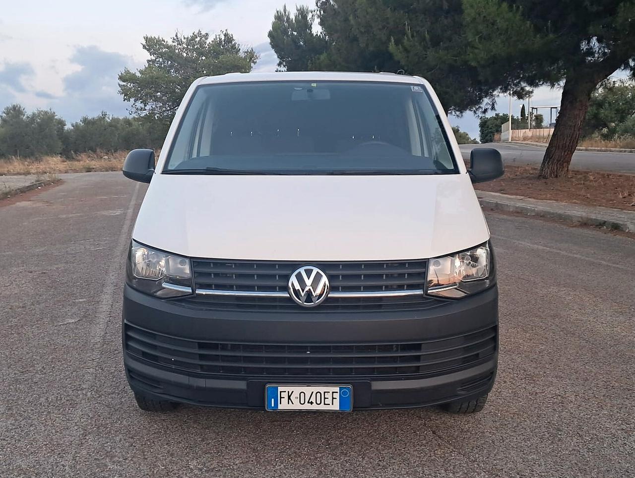 Volkswagen Caravelle 2.0 TDI – 9 posti (Iva Esposta)