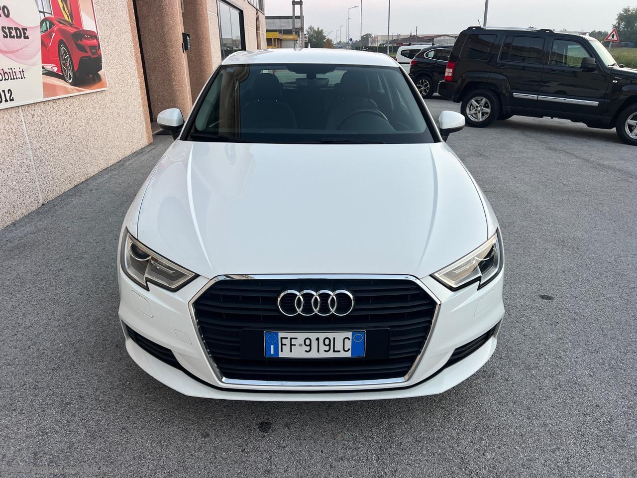 AUDI A3 1.6 TDI Business 3 PORTE LED NAVI