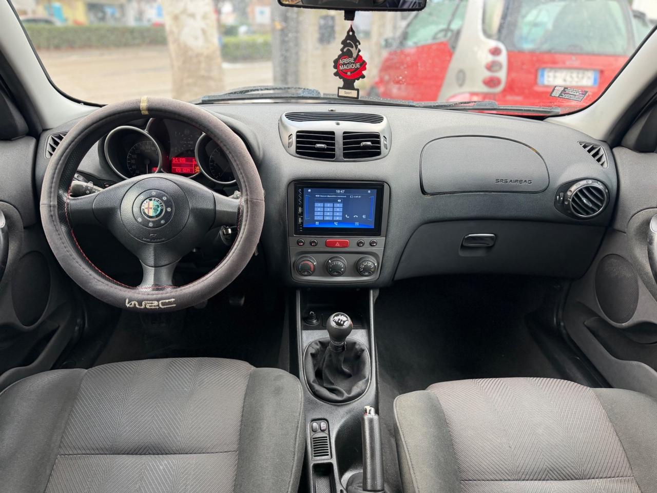 Alfa Romeo 147 1.9 JTD 115CV Distinctive G.Traino