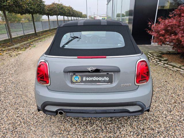 MINI Mini 1.5 Cooper Essential Cabrio