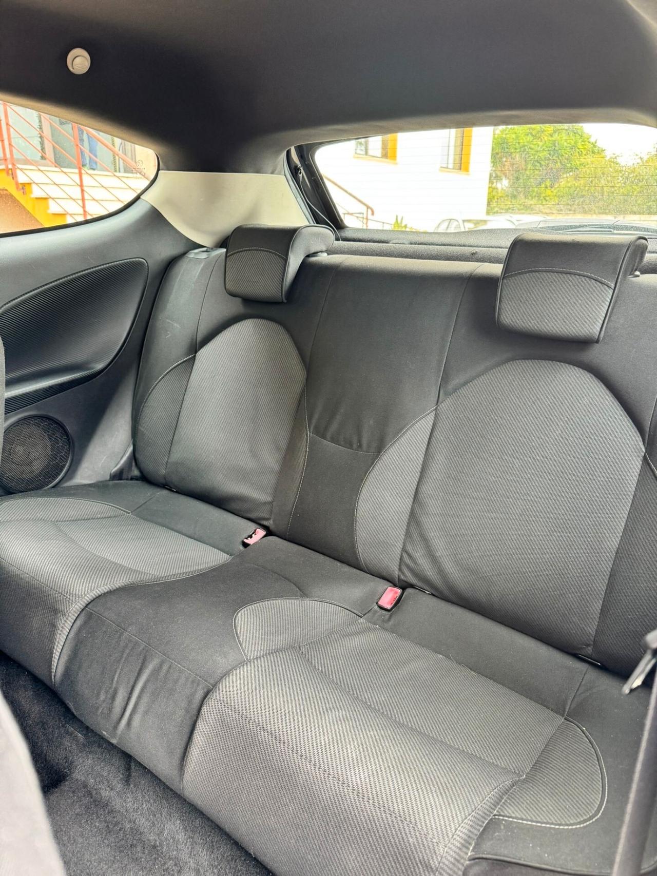 Alfa Romeo MiTo 1.6 JTDm 16V Distinctive Sport Pack