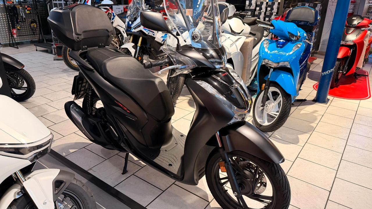 Honda SH 150 SPORT