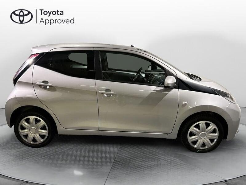 Toyota Aygo 1.0 VVT-i x-play TSS