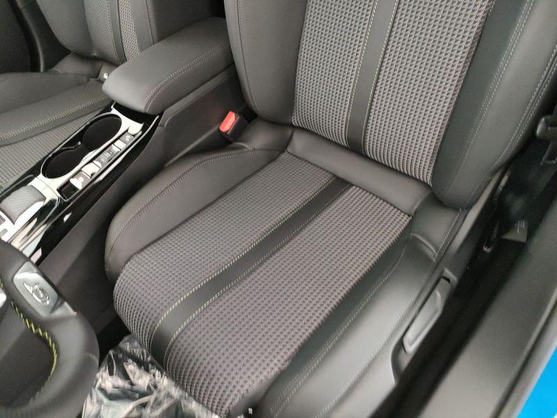 Peugeot 2008 BlueHDi 130 S&S EAT8 GT