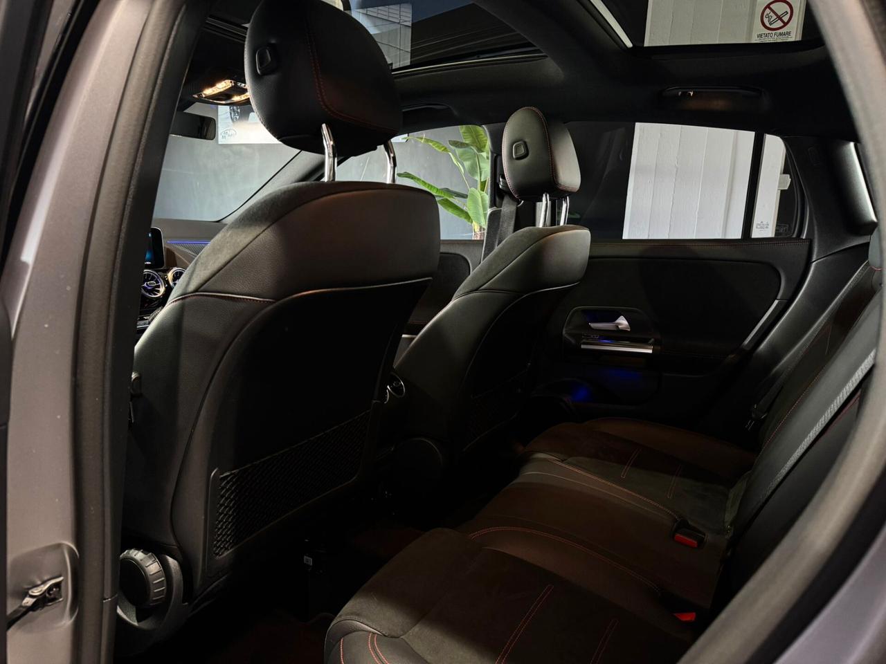 Mercedes-benz GLA 200 d Automatic 4Matic Premium Night Edition