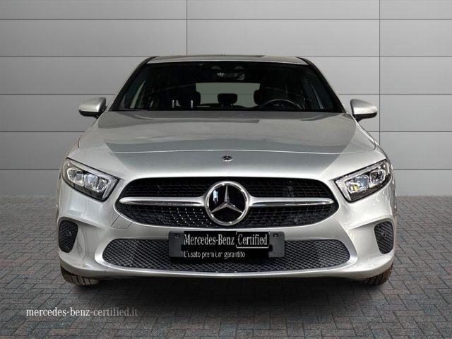 MERCEDES-BENZ A 180 Automatic Business Extra