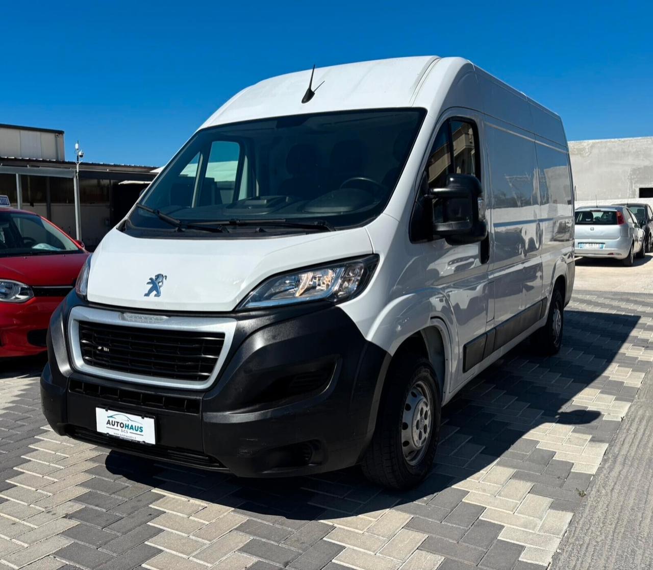 Peugeot Boxer 2.2 BlueHDi 140CV L2H2