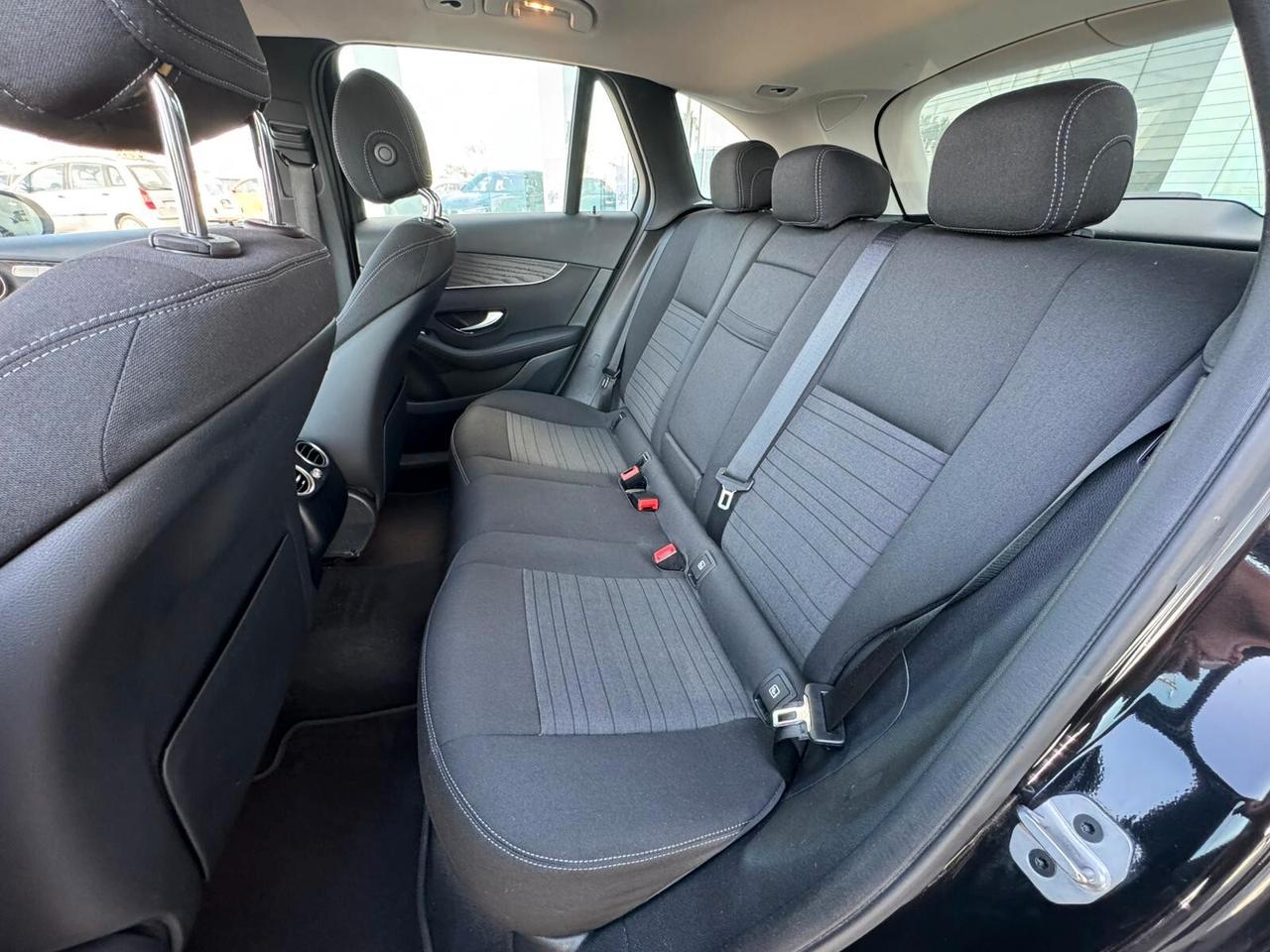 Mercedes-benz GLC 300 de 4Matic Plug-in hybrid Business