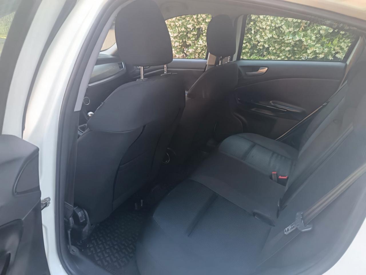 Alfa Romeo Giulietta 1.6 JTDm 2011 ok neo patente