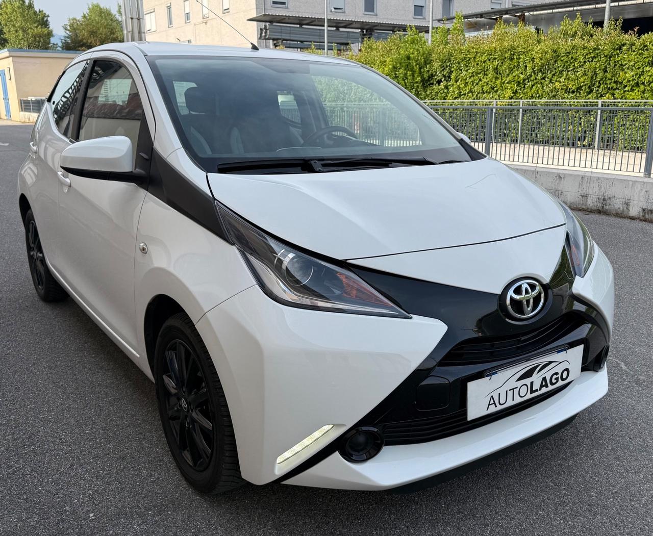 Toyota Aygo 1.0 VVT-i 69 CV 5 porte x-play