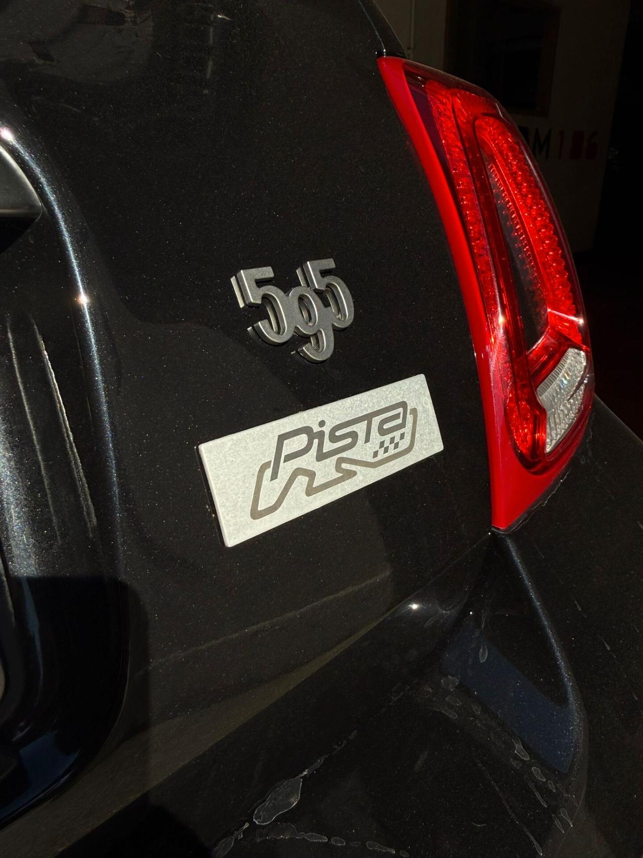 Abarth 595 C 1.4 Turbo T-Jet 160 CV Pista