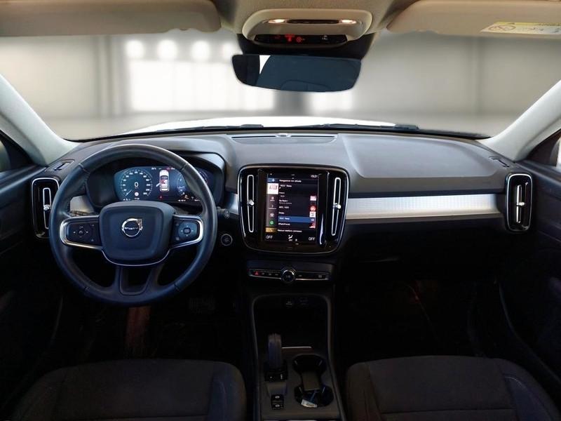 VOLVO XC40 T2 AUTOMATICO MOMENTUM SUV