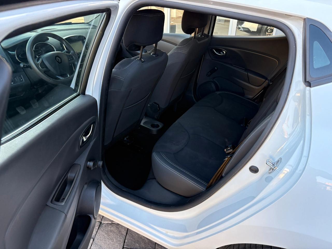 Renault Clio 1.5 dCi 75 CV 5 porte Moschino Intens