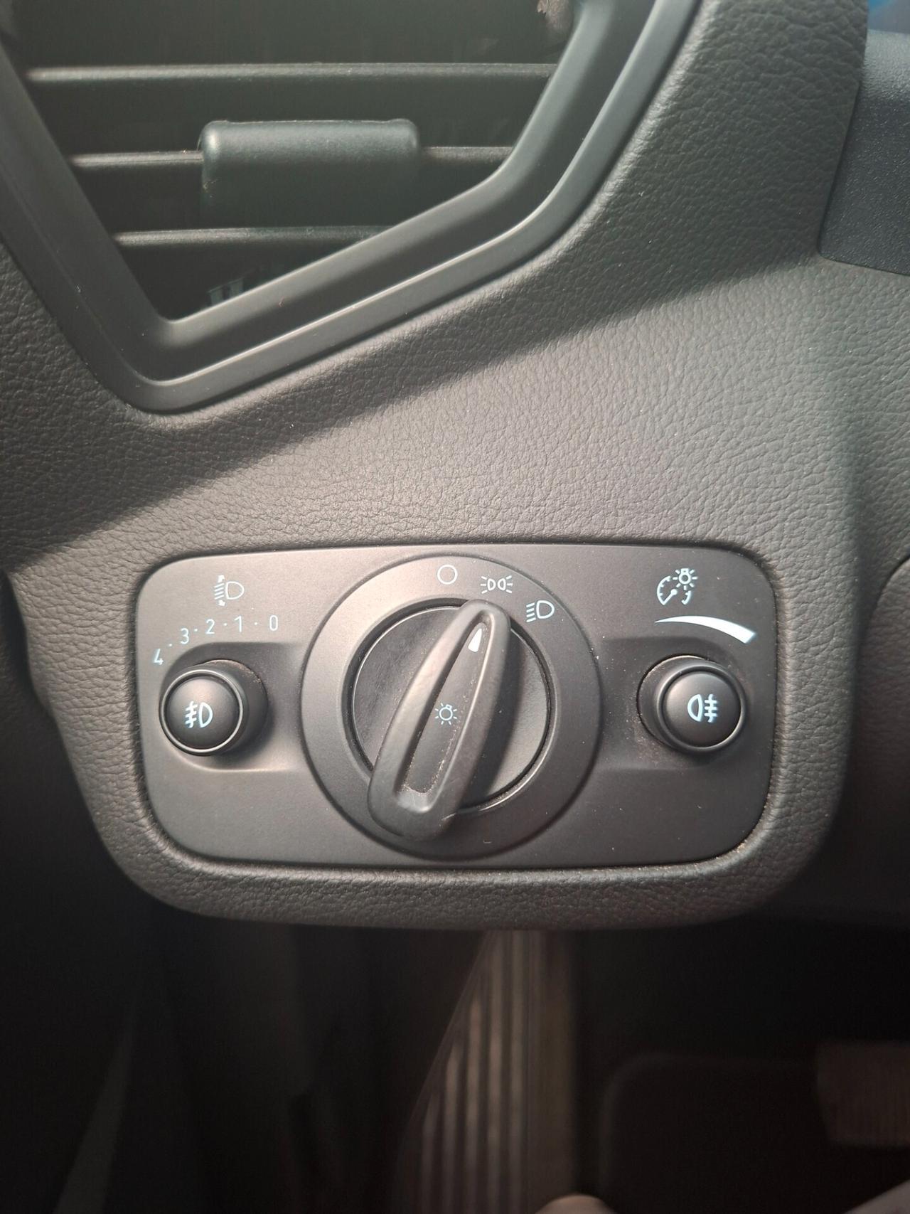 Ford Kuga 2.0 TDCI 120 CV Titanium*NAVI*LED*CRUISE
