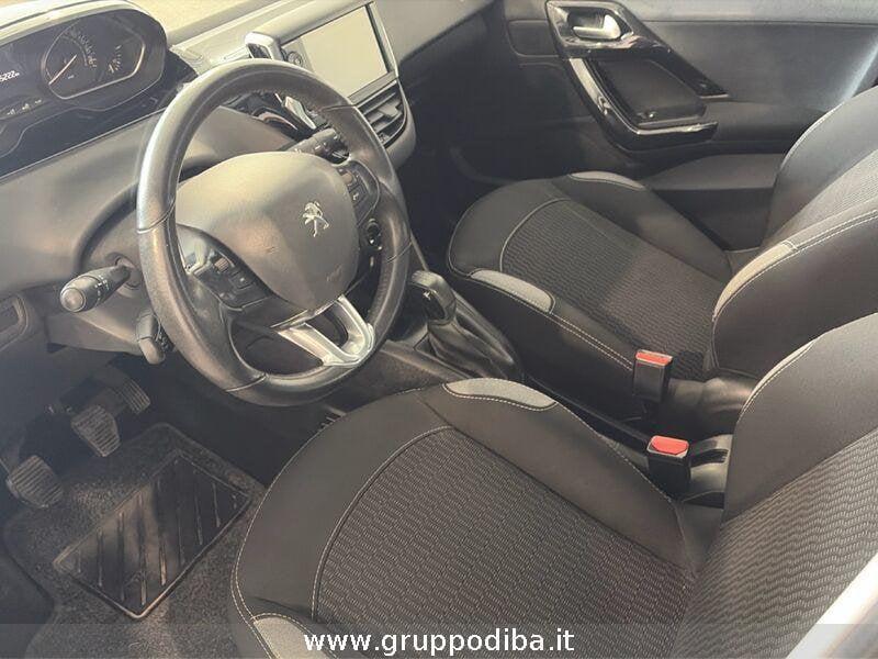 Peugeot 208 I 2015 Benzina 5p 1.2 puretech Active 82cv