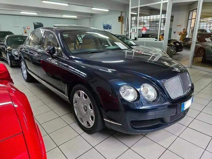Bentley Continental Flying Spur BOOK BENTLEY/CRS A LIBRETTO