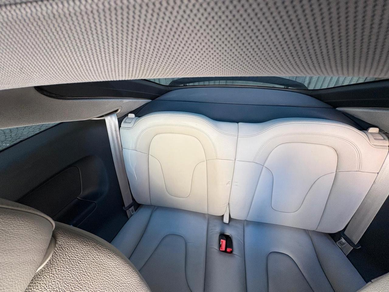 Audi TT Coupé 3.2 V6 quattro S tronic