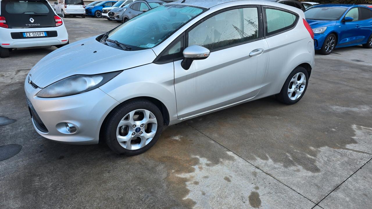 Ford Fiesta 1.2 82CV 3 porte Titanium