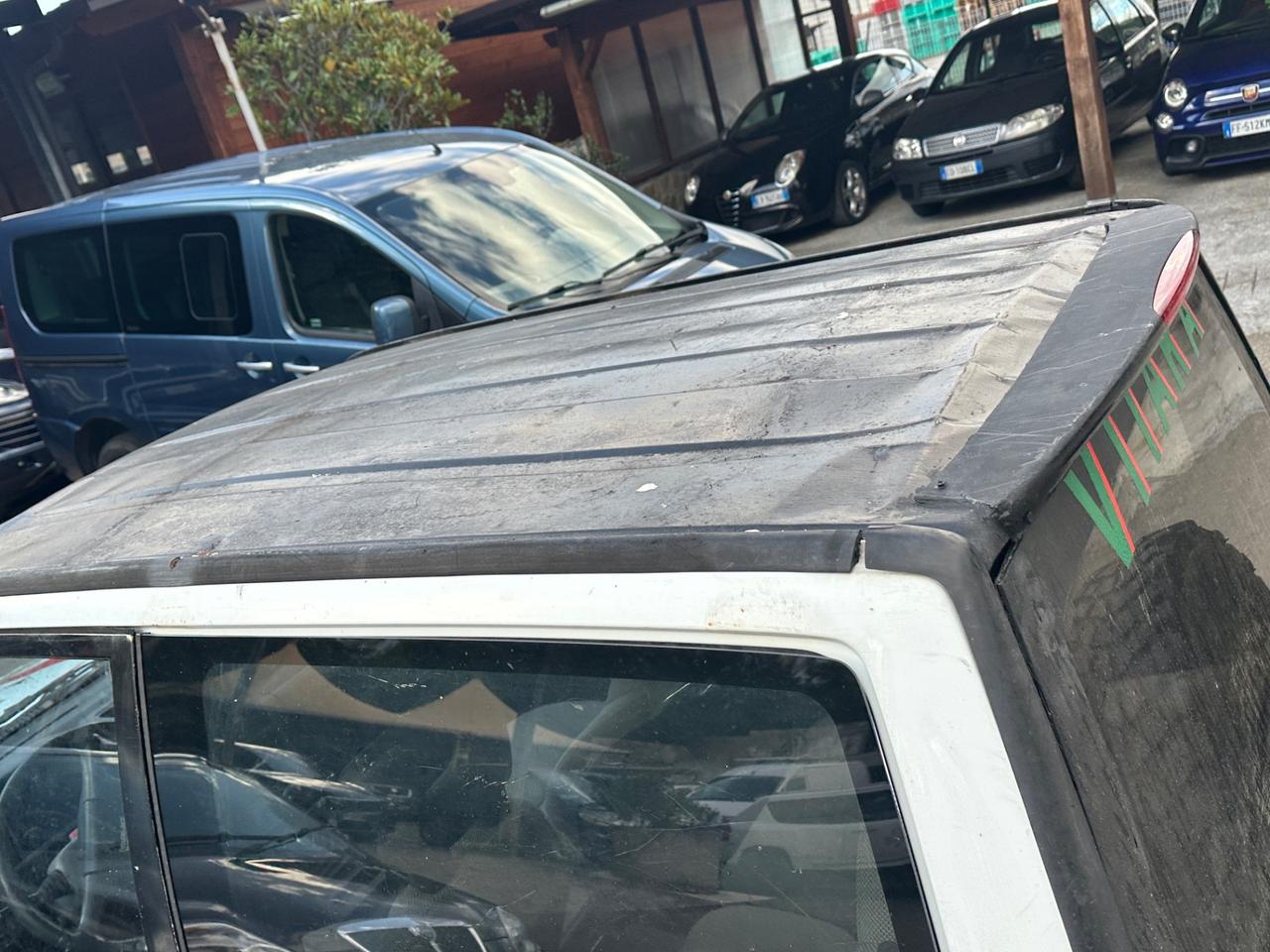 Suzuki Vitara 1.6 con carrello omologato