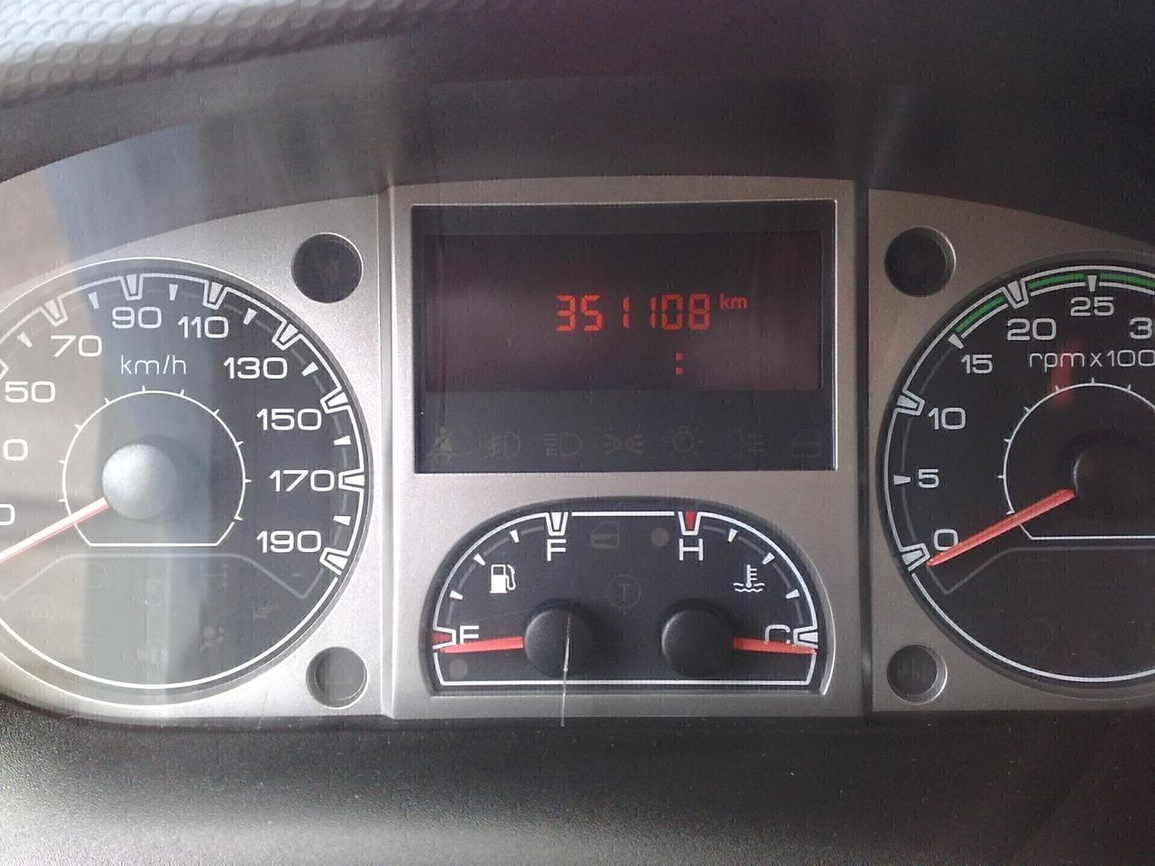 Iveco Daily 35c17 3000cc CENTINATO - 2011