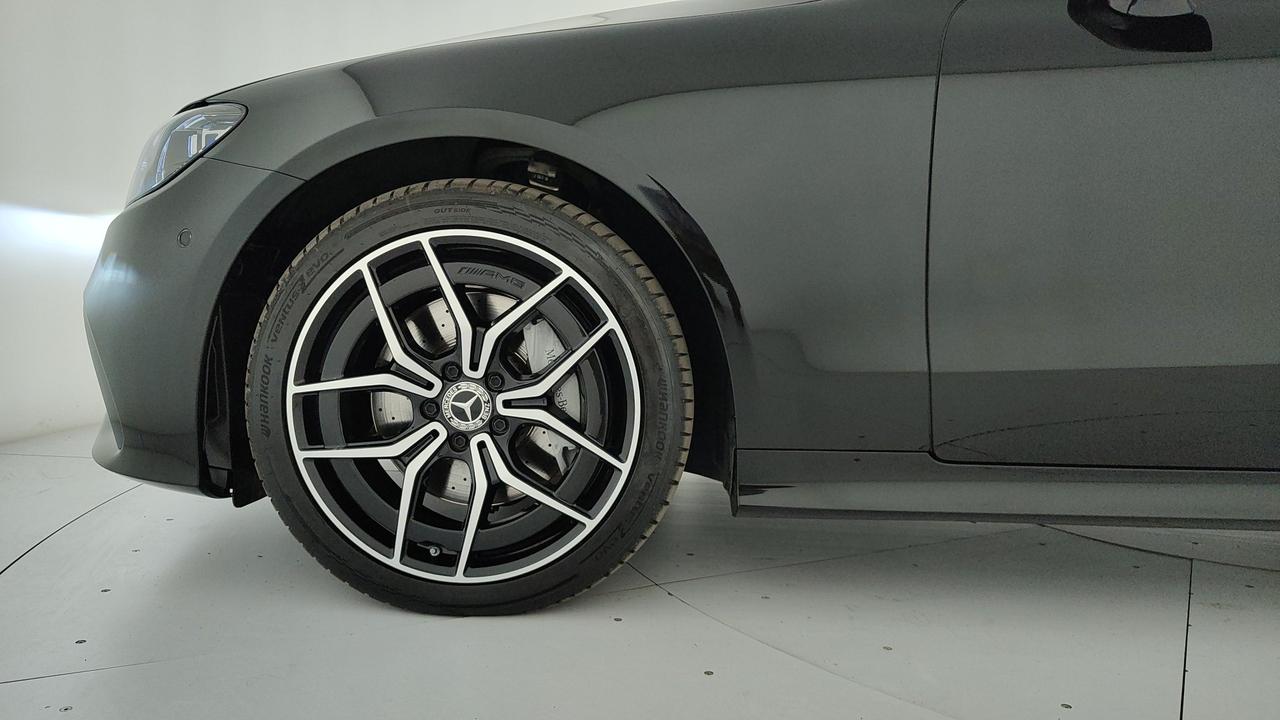 Mercedes-Benz E Coupe 300 d mhev (eq-boost) Premium Plus 4matic auto