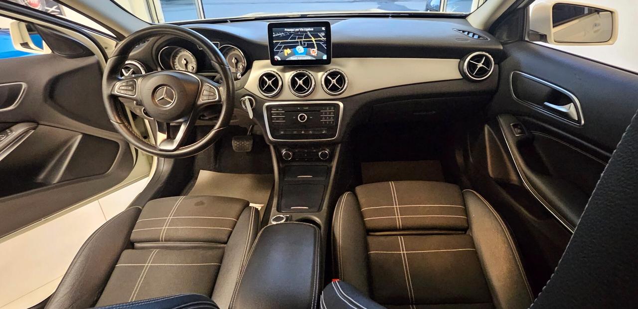 Mercedes-benz GLA 200 d Automatic 4Matic Premium