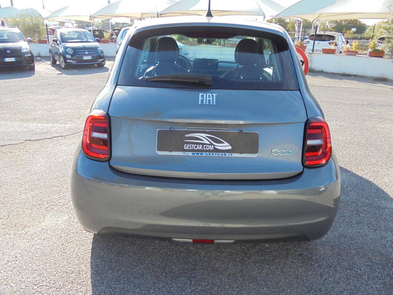 Fiat 500 500e Berlina 42 kWh Icon