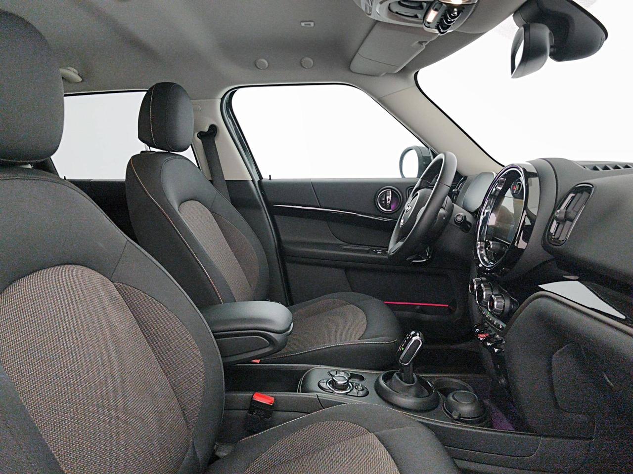 MINI Countryman Cooper Essential