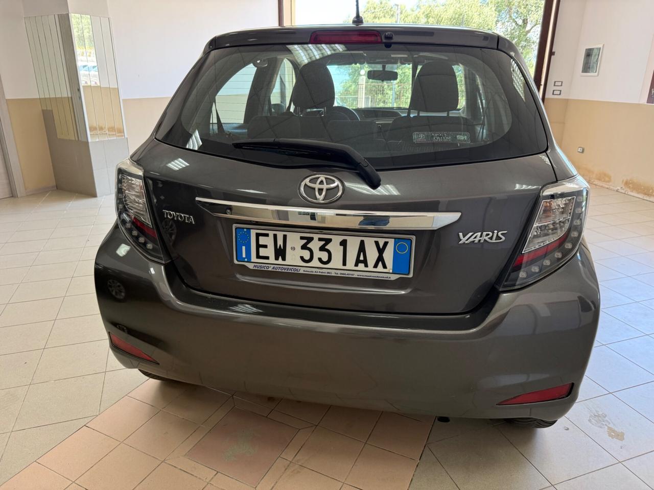 Toyota Yaris 1.0 Benzina 5 porte Lounge