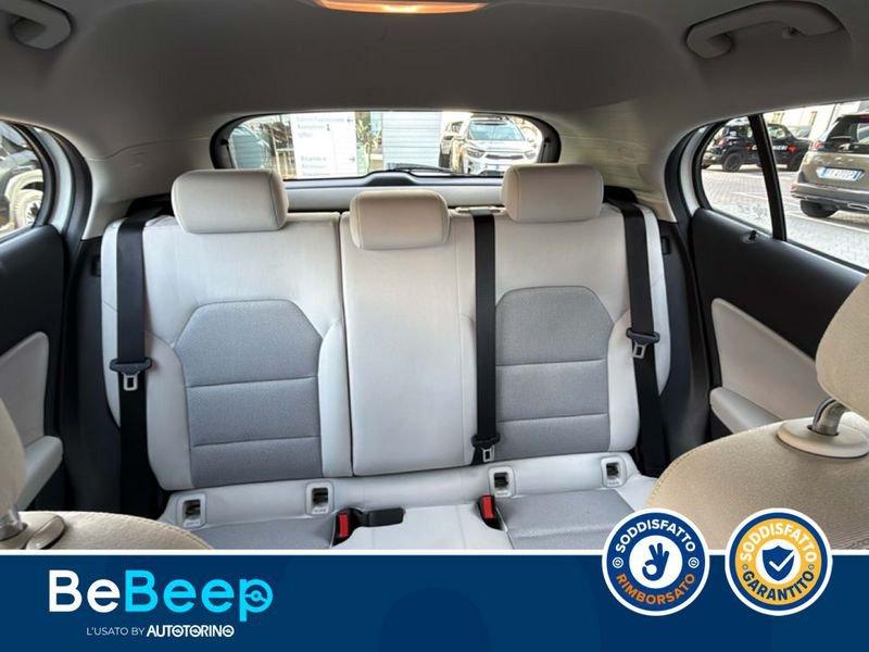 Mercedes-Benz GLA 180 D BUSINESS AUTO