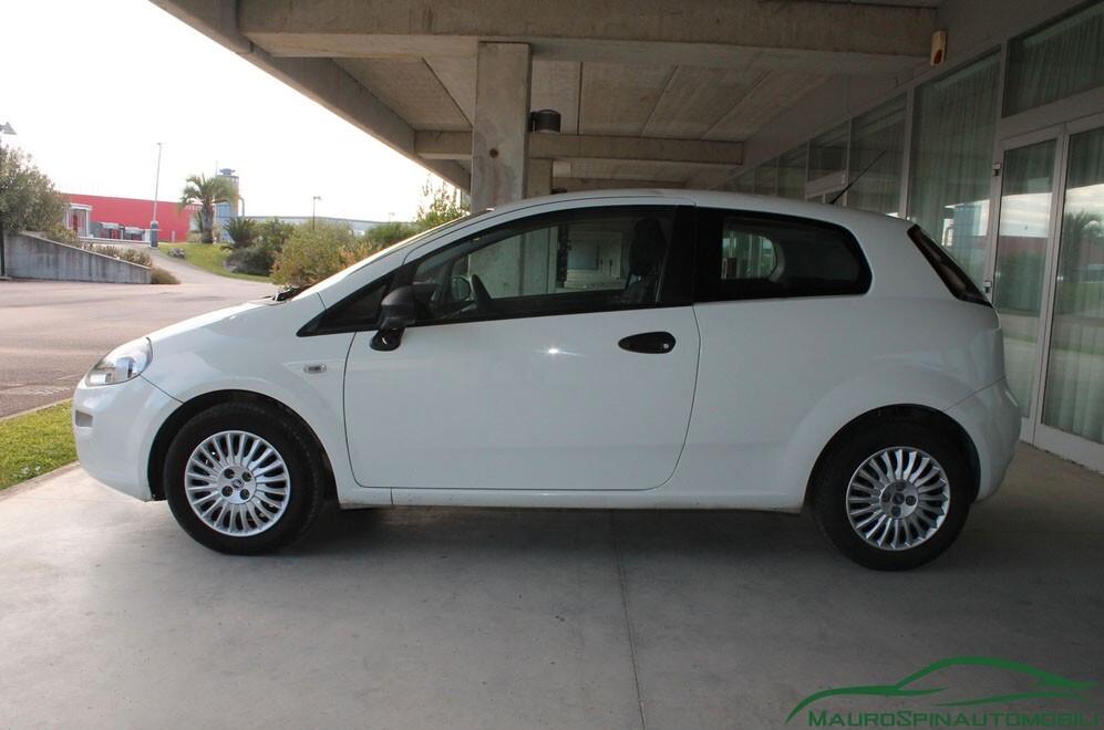 Fiat Punto 1.3 MJT II 75 CV 3 porte Neopatentati