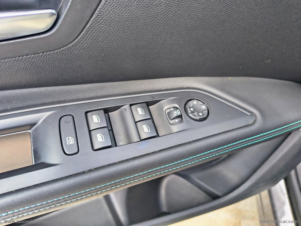 PEUGEOT 5008 BlueHDi 130 S&S EAT8 Allure Pack